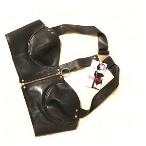 ON HOLD: NWT House of Etiquette Betty Bra Top